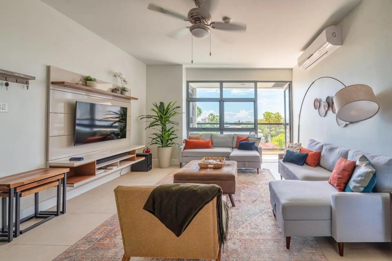 Parkhurst 408 With King Bed And Pool location