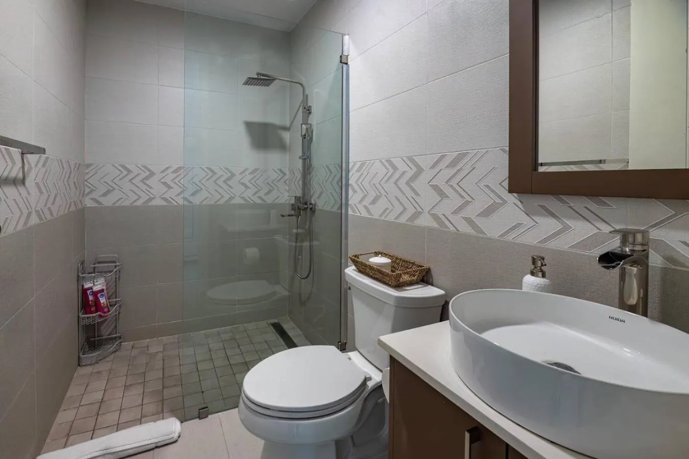 Appartement Parkhurst 408 With King Bed And Pool Kingston